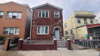 10154 102nd St, Ozone Park, NY 11416