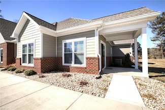 7384 S Sinclair Way Unit F, Gloucester, VA 23061