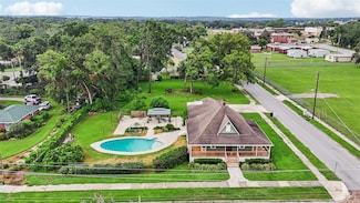 37508 Church Ave, Dade City, FL 33525