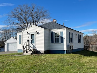 36 Central Ave, Waterville, ME 04901