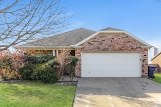 316 Meagan St, Waxahachie, TX 75165