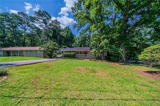 3904 W Hilda Cir, Decatur, GA 30035