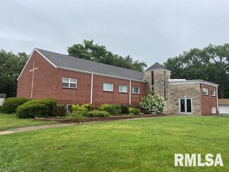 3414 Rockingham Rd, Davenport, IA 52802