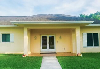 400 E Country Club Cir, Plantation, FL 33317