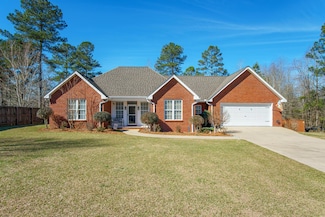 17 Peachtree Dr, Hattiesburg, MS 39402