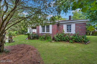 4003 Joann St, Beaufort, SC 29906