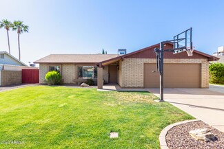 5220 W Corrine Dr, Glendale, AZ 85304