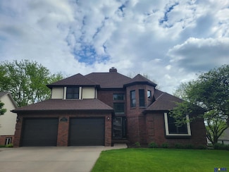 4517 Birch Hollow Dr, Lincoln, NE 68516