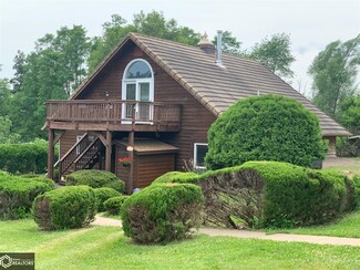 1852 Crystal Springs Ln, Fairfield, IA 52556