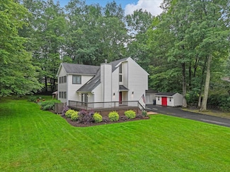 1220 Delaware Ave, East Stroudsburg, PA 18301