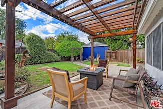 8131 Paso Robles Ave, Van Nuys, CA 91406