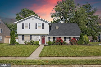 2 Erynwood Ave, Marlton, NJ 08053