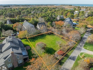 36 Ridge Ln, Nantucket, MA 02554