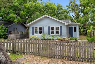 6489 30th St N, Saint Petersburg, FL 33702