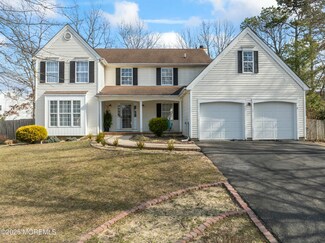 221 Kelly Lynn Ln, Brick, NJ 08724