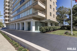 718 S 7th St Unit 204, Springfield, IL 62703
