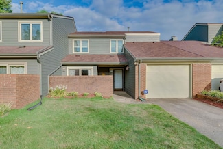 2140 Fort Harrods Dr Unit 14, Lexington, KY 40513