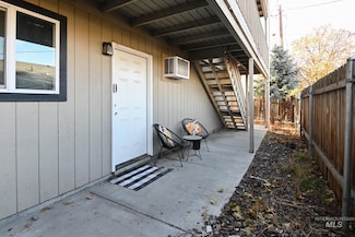 1711 1st St S Unit 3, Nampa, ID 83651