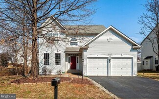 21828 Regents Park Cir, Sterling, VA 20166