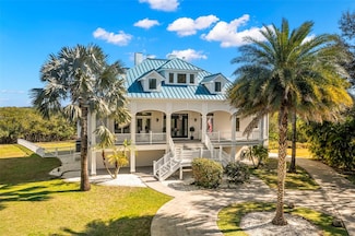 6785 Burning Tree Dr, Seminole, FL 33777