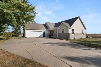 10178 NE 70th Ave, Mitchellville, IA 50169
