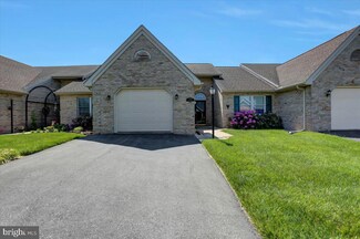 2391 Majestic Ct Unit 21, Chambersburg, PA 17202