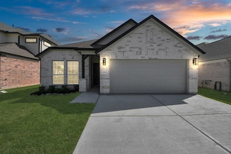 11918 Maple Oak Dr, Champions Point, TX 77066