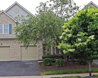 2577 Rustling Oak Blvd, Hilliard, OH 43026