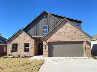 2304 N Presley St, Siloam Springs, AR 72761