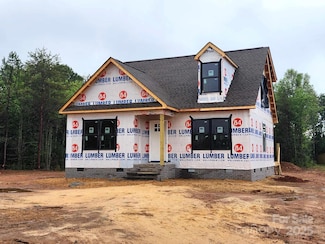 8940 Wilson Rd, Hildebran, NC 28637