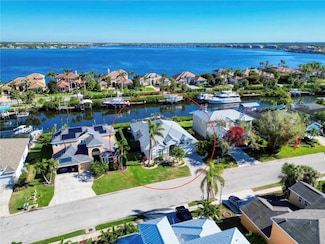 3707 5th Ave NE, Bradenton, FL 34208