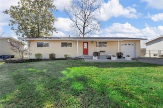 534 Aqua Ridge Dr, Saint Louis, MO 63129
