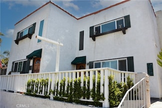 322 19th St Unit C, Huntington Beach, CA 92648