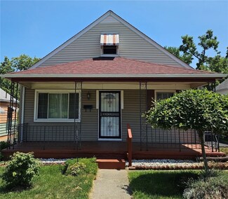 338 Elmhurst Rd, Dayton, OH 45417