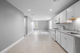 340 Scenic Hwy Unit 204, Bourne, MA 02532