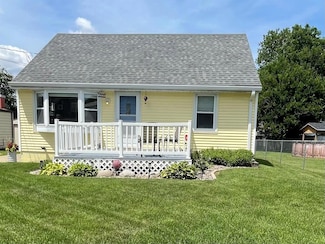 2322 E 39th St, Des Moines, IA 50317