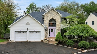 19 Trails End Ct, Westfield, NJ 07090