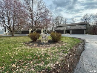 2200 36th St Unit 2A, Rock Island, IL 61201