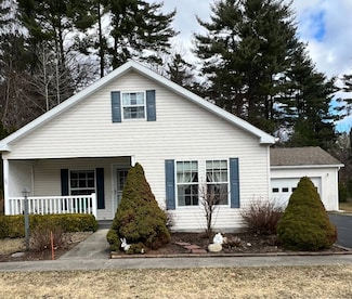 24 Mango Way, Gansevoort, NY 12831