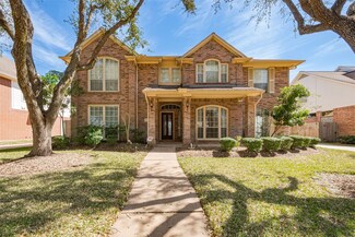 1723 Solana Springs Dr, Sugar Land, TX 77479