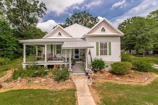 307 W Railroad Ave, Osyka, MS 39657