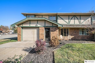 1927 N 123rd St, Omaha, NE 68154