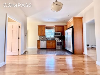 169 Sackett St Unit 1, Brooklyn, NY 11231