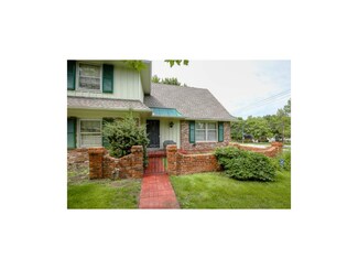 4106 Birchwood Dr, Kansas City, MO 64137