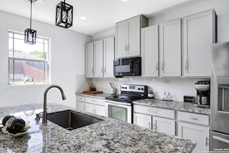 9131 Canter Horse, San Antonio, TX 78254