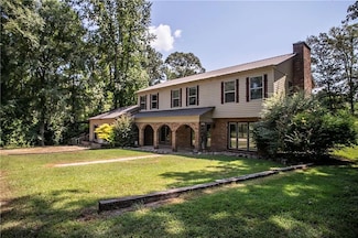 651 Ates Rd, Pineville, LA 71360