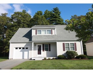 25 Bisbee Dr, Rochester, MA 02770