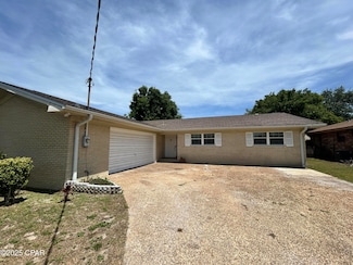 205 Sunset Ln, Panama City Beach, FL 32407
