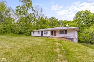 9170 W Old Nashville Rd, Columbus, IN 47201