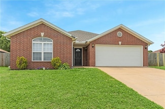 501 Firewood Dr, Centerton, AR 72719